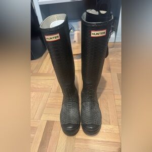 Hunter Carnaby Boa Black Tall Rain Boots